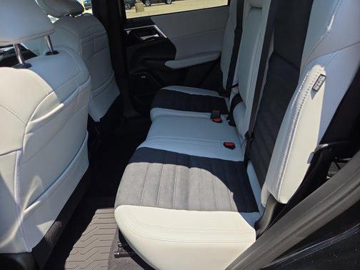2025 Mitsubishi Outlander SE 2.5 S-AWC