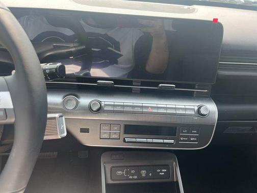 2025 Hyundai KONA Limited