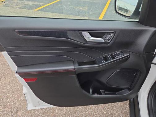 2024 Ford Escape ST-Line Select