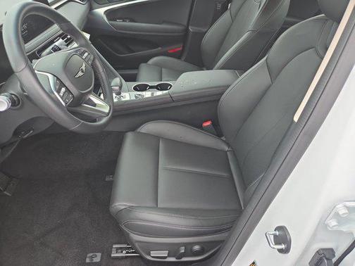 2025 Genesis G70 2.5T RWD