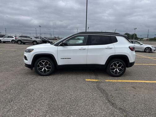 Bright White Clearcoat 2025 Jeep Compass Limited