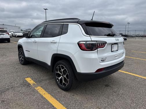 Bright White Clearcoat 2025 Jeep Compass Limited