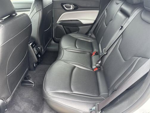 Bright White Clearcoat 2025 Jeep Compass Limited