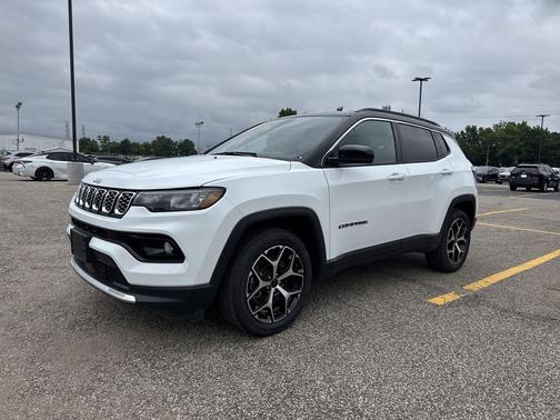 Bright White Clearcoat 2025 Jeep Compass Limited