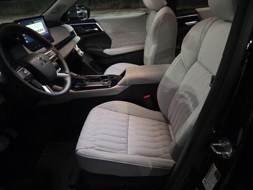 2026 Mitsubishi Outlander 