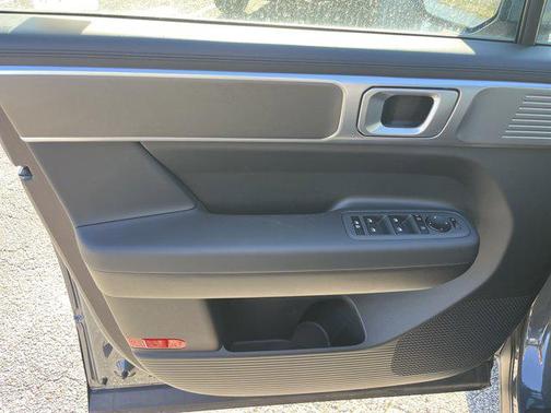 2025 Hyundai SANTA FE SE