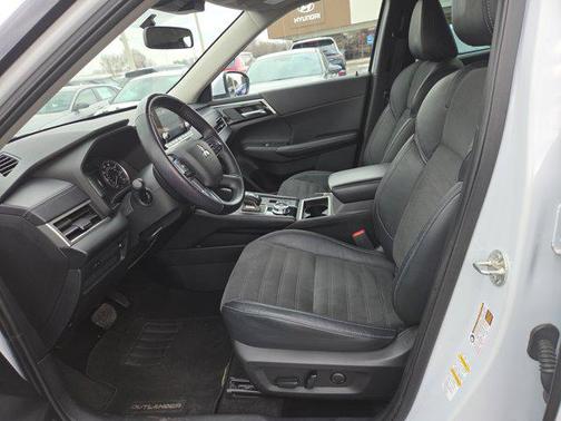 2023 Mitsubishi Outlander SE 2.5 2WD