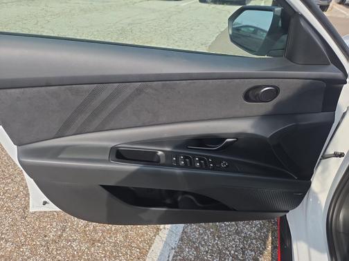 Atlas White 2026 Hyundai ELANTRA N Base
