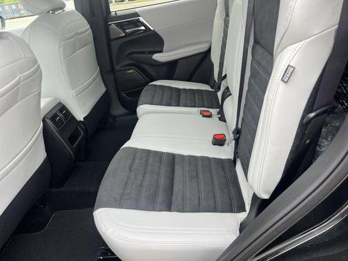 2025 Mitsubishi Outlander SE 2.5 S-AWC