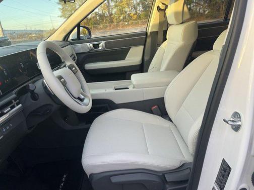 2025 Hyundai SANTA FE SE