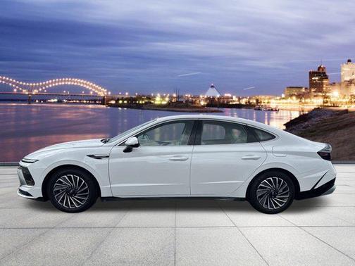2024 Hyundai SONATA Hybrid SE