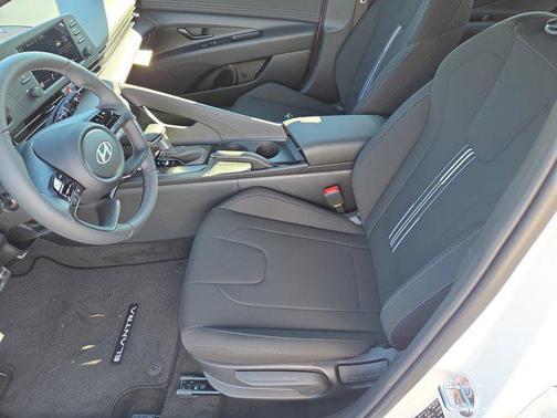 2025 Hyundai ELANTRA Sport