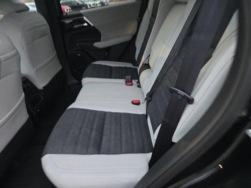 2025 Mitsubishi Outlander SE 2.5 2WD