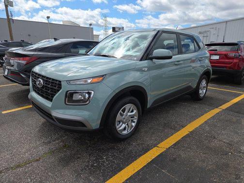 2026 Hyundai VENUE SE