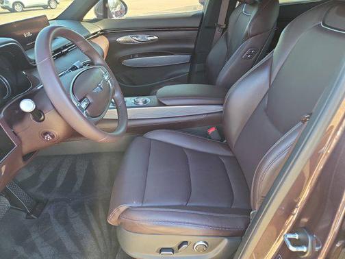 Barossa Burgundy 2023 Genesis GV70 2.5T AWD