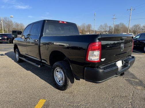 2024 RAM 2500 Tradesman Crew Cab 4x4 6'4' Box