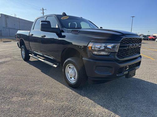 2024 RAM 2500 Tradesman Crew Cab 4x4 6'4' Box