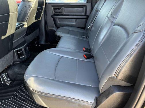 2024 RAM 2500 Tradesman Crew Cab 4x4 6'4' Box