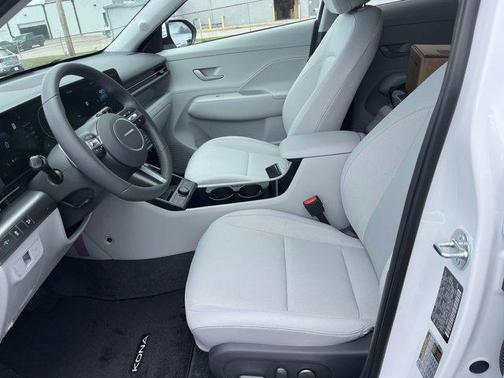 2025 Hyundai KONA SEL Convenience