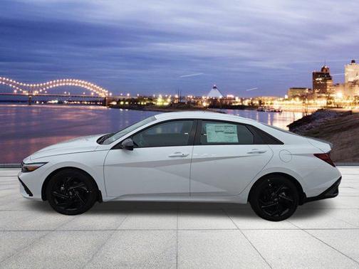 2026 Hyundai ELANTRA Sport