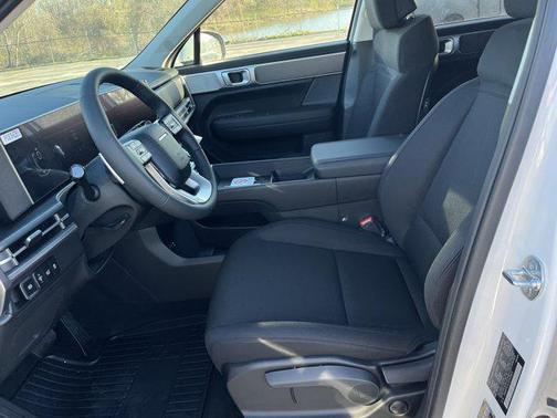 2025 Hyundai SANTA FE SE