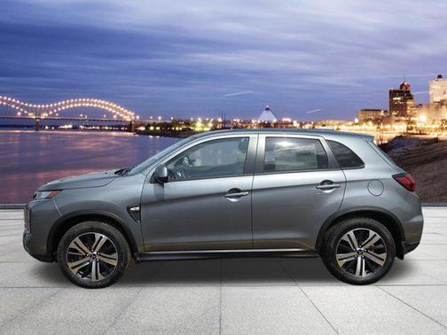 Mercury Gray Metallic 2026 Mitsubishi Outlander Sport 2.0 ES