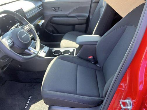 2025 Hyundai KONA SEL Convenience