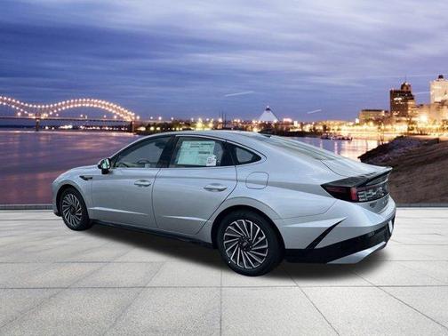 2024 Hyundai SONATA Hybrid SE