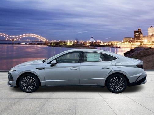 2024 Hyundai SONATA Hybrid SE