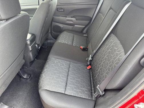 2024 Mitsubishi Outlander Sport 2.0 ES