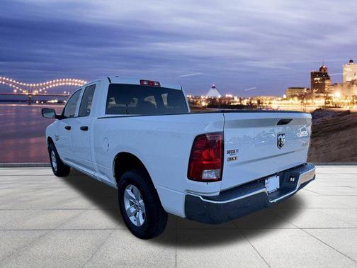 2024 RAM 1500 Classic SLT