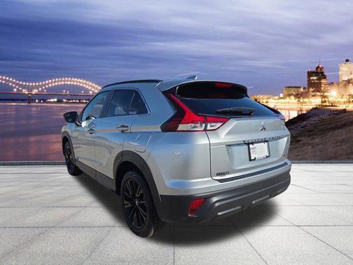 2024 Mitsubishi Eclipse Cross LE