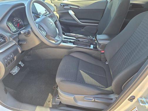 2024 Mitsubishi Eclipse Cross LE