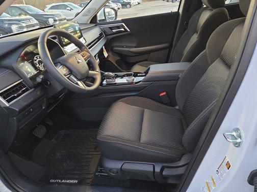 2026 Mitsubishi Outlander ES 2.5 2WD