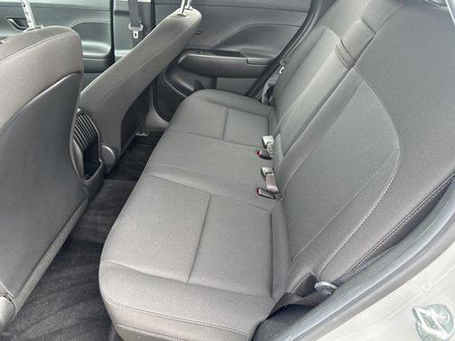 Cyber Gray Metallic 2025 Hyundai KONA SE