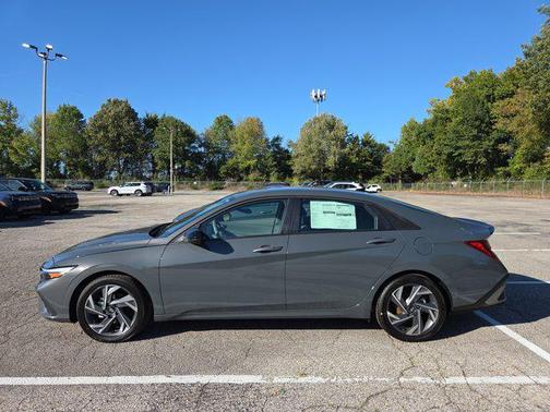 2025 Hyundai ELANTRA Sport