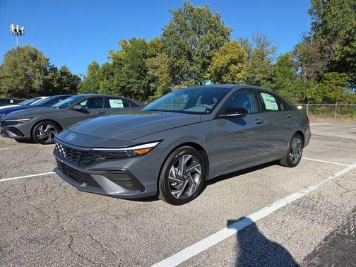 2025 Hyundai ELANTRA Sport