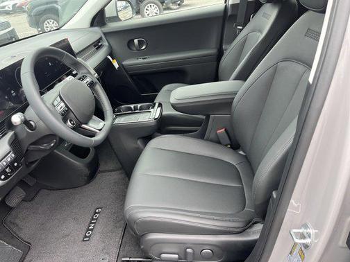 2025 Hyundai IONIQ 5 SEL