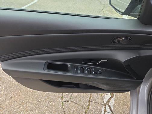 2026 Hyundai ELANTRA HEV SEL Sport