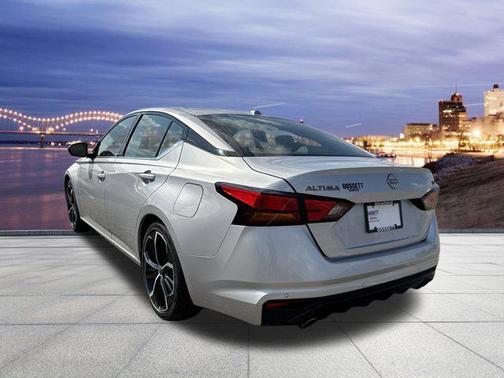 2024 Nissan Altima SR FWD