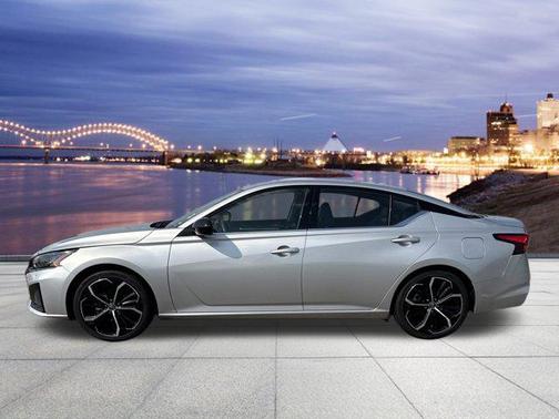 2024 Nissan Altima SR FWD