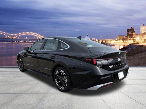 Abyss Black 2026 Hyundai SONATA SEL