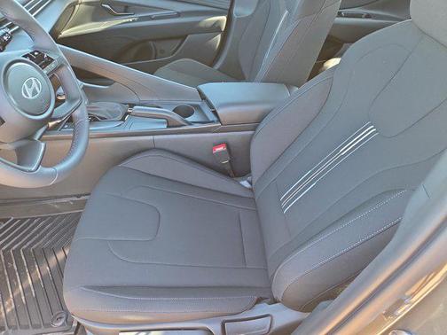 2026 Hyundai ELANTRA Sport