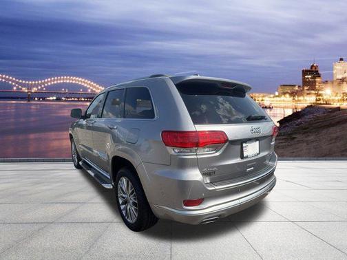 2018 Jeep Grand Cherokee Summit