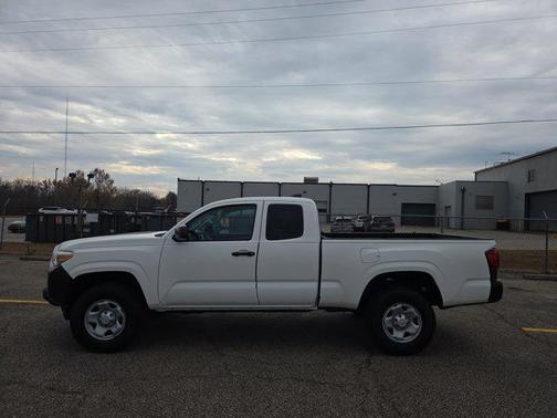 2020 Toyota Tacoma SR