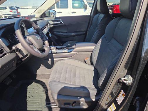 2026 Mitsubishi Outlander LE 2.5 S-AWC