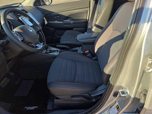 2025 Mitsubishi Outlander Sport SE