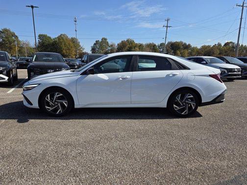 2025 Hyundai ELANTRA Sport