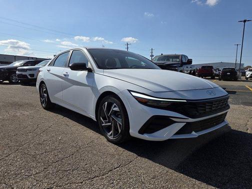 2025 Hyundai ELANTRA Sport