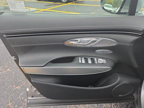 2025 Genesis GV70 2.5T AWD